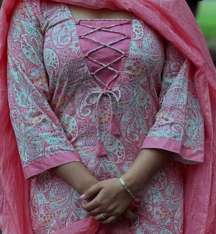 প্রিমিয়াম কটন প্রিন্টেড ৩ পিস স্যুট - সাইজ 42
