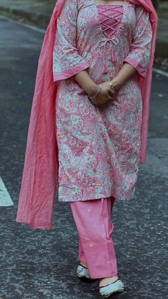 প্রিমিয়াম কটন প্রিন্টেড ৩ পিস স্যুট - সাইজ 36